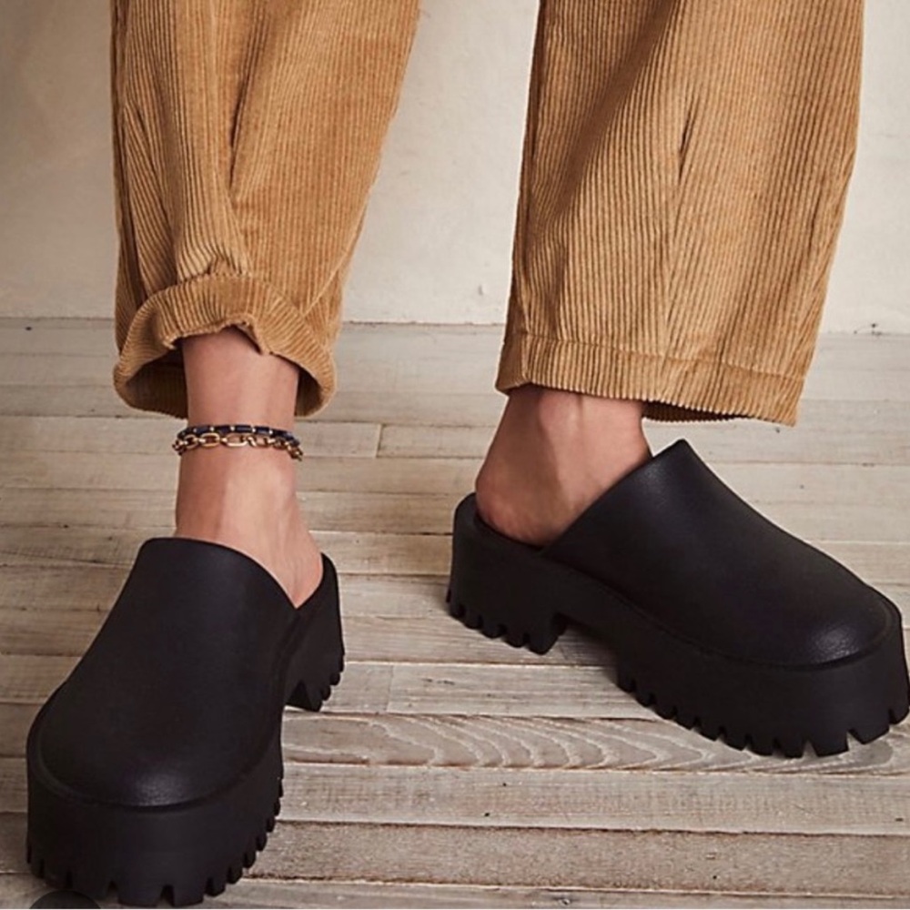 Jeffrey Campbell Black Platform Mules